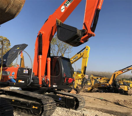 حالت خوب دست دوم 19400KG نارنجی Hitachi Excavator Zx200 با موتور ISUZU AA-6BGIT